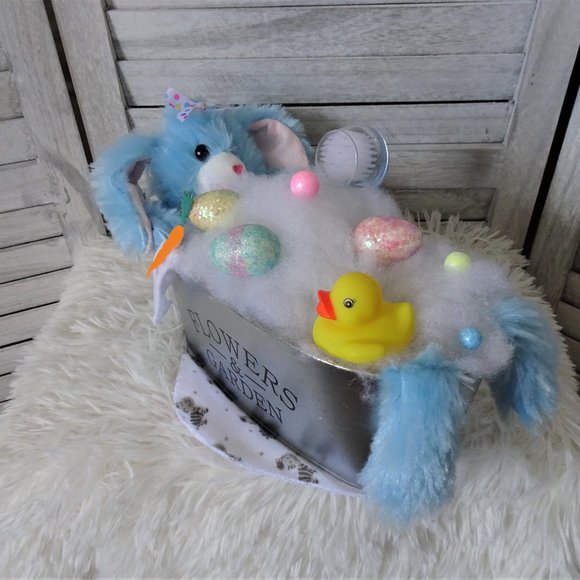 Bunny Rabbit in a Tub - Handmade - Picture 5 of 5